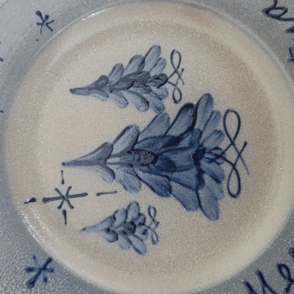 Rowe Pottery Merry Christmas Plate - Picture 4 of 4